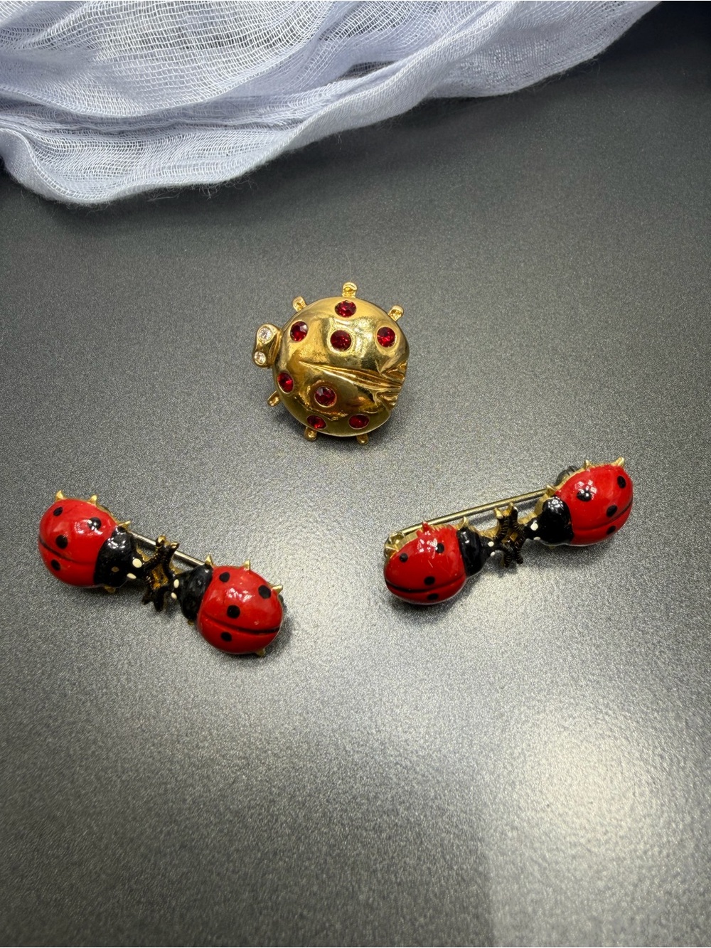 👍30%off Vintage Red Enamel Ladybug Brooches